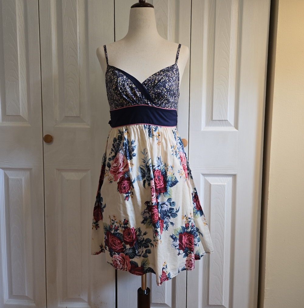 Xhilaration Cream Floral Mini Dress with Navy Bodice